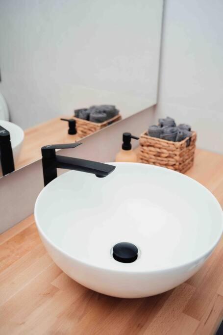 Drago House, City Center Location Apartment Shkoder Bagian luar foto